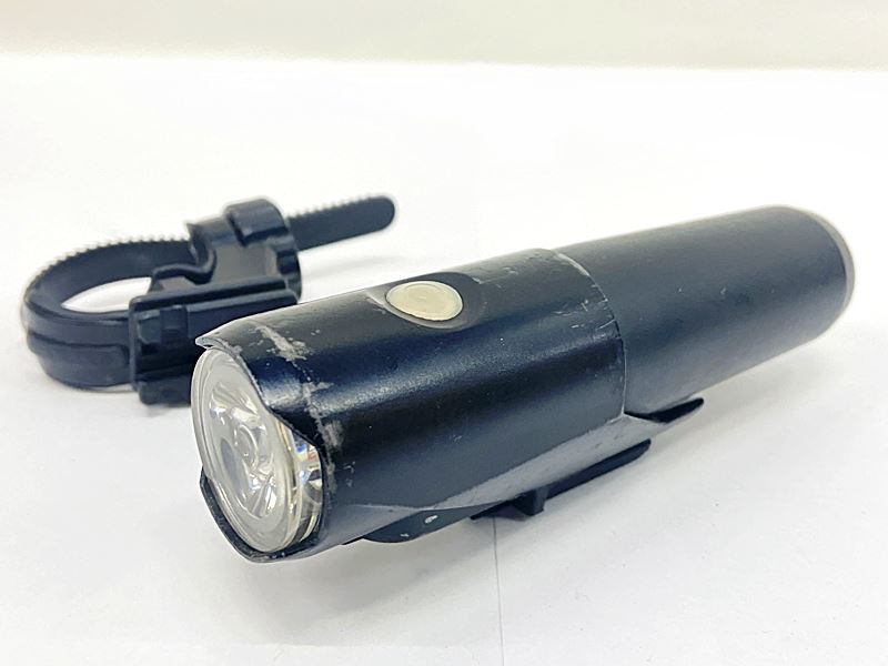 【中古】キャットアイ CATEYE ボルト VOLT700 フロントライト 点灯確認済み