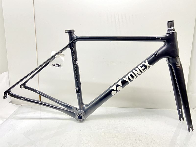 【中古】訳蟻 ヨネックス YONEX カーボネックス CARBONEX 読み込む ひな形書き割り 2019-20年頃 XS大きさ 黒いこと