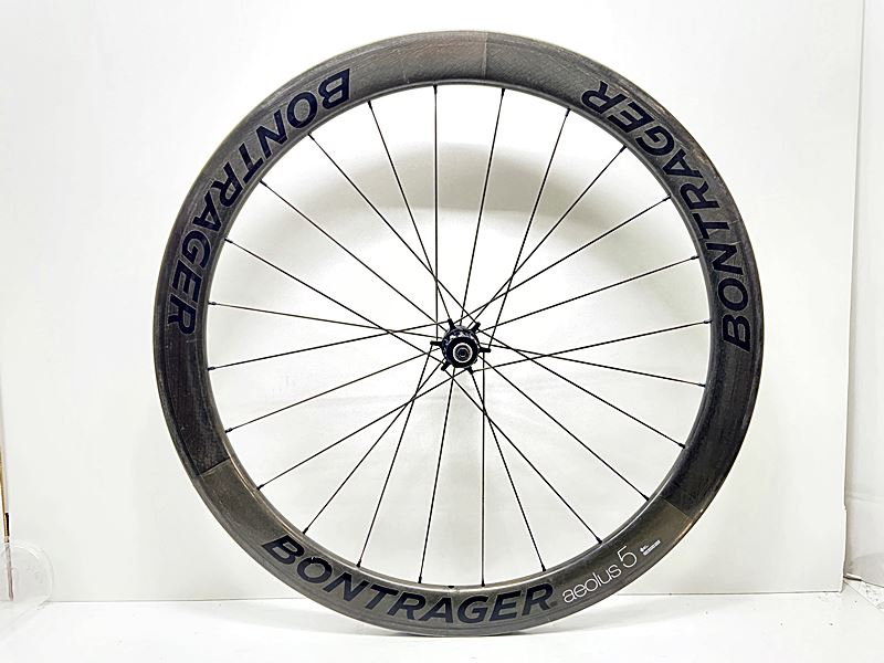 【中古】ボントレガー BONTRAGER アイオロス AEOLUS 5 リアホイールのみ シマノフリー 11速 リムブレーキ チューブラー カーボン｜ベリーグッドストア