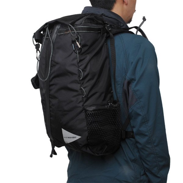 【楽天市場】アンドワンダー and wander 30L backpack black [30L][バックパック]：vic2（ビックツー）