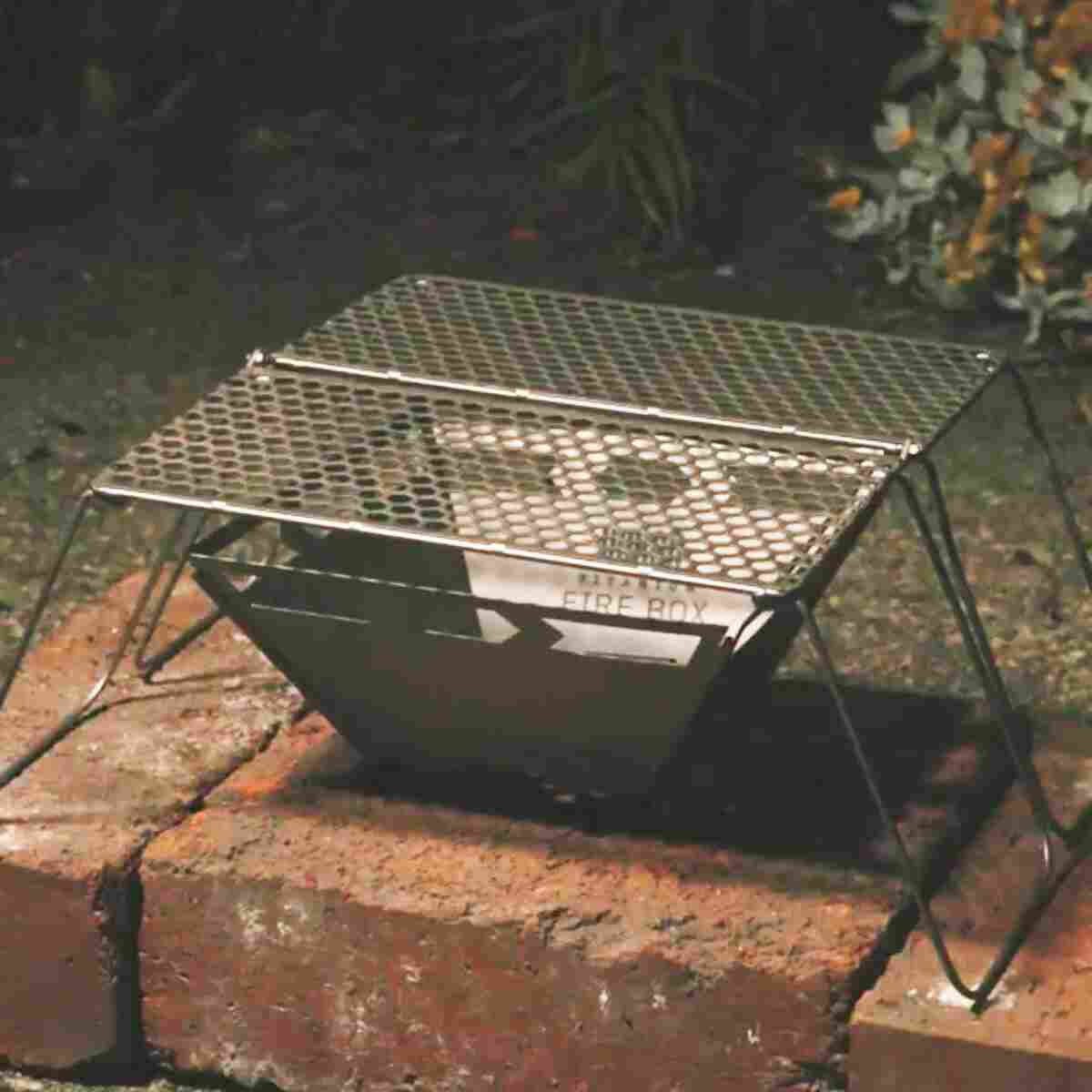 バーゴ VARGO チタニウムファイヤーボックス＆グリル（セット） [T-320 titanium firebox grill BBQ バーベキュー 焚き火台]｜vic2（ビックツー）吉祥寺 13,728円