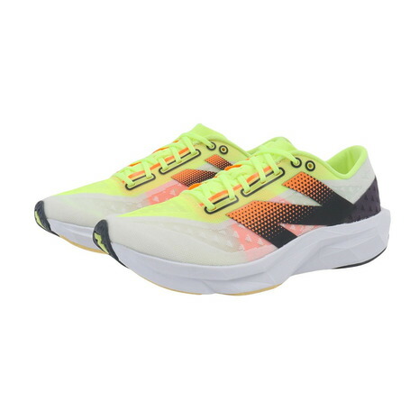 New Balance FuelCell トレーニングシューズ軽量 クッション性 New Balance FuelCell トレーニングシューズ軽量 クッション性