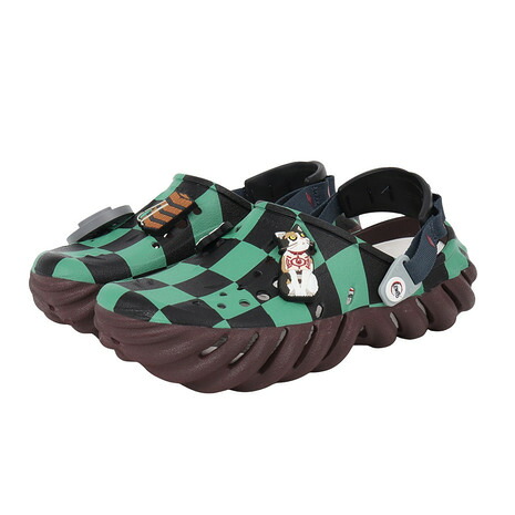 クロックス（crocs）（メンズ、レディース）サンダル 「鬼滅の刃」 炭治郎 エコー クロッグ グリーン ブラック 212434-90H スポーツサンダル