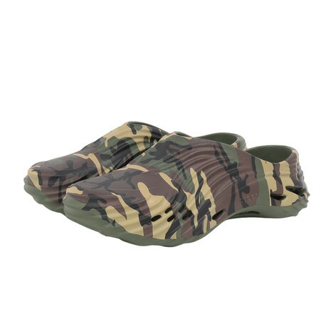 クロックス（crocs）（メンズ）サンダル エコー カモ ウェーブ Agr/Mlt カーキ 212044-3TC カジュアルシューズ