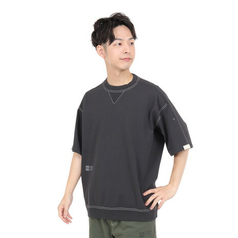 New Balance 半袖シャツ 黒/ベージュ MET24 Oversized Pocket T-Shirt｜ニューバランス公式通販