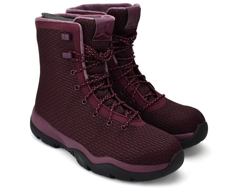 nike maroon boots