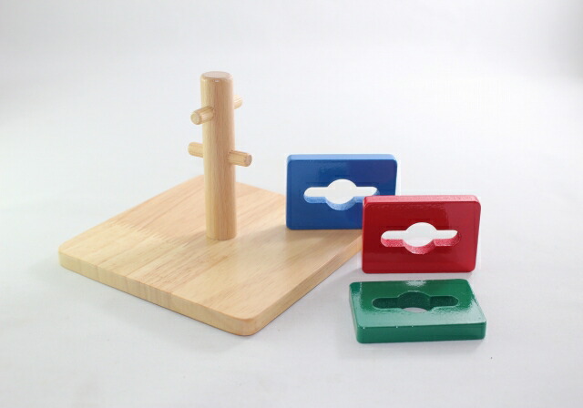 楽天市場】モンテッソーリ カギ家 Montessori Lock House 知育玩具