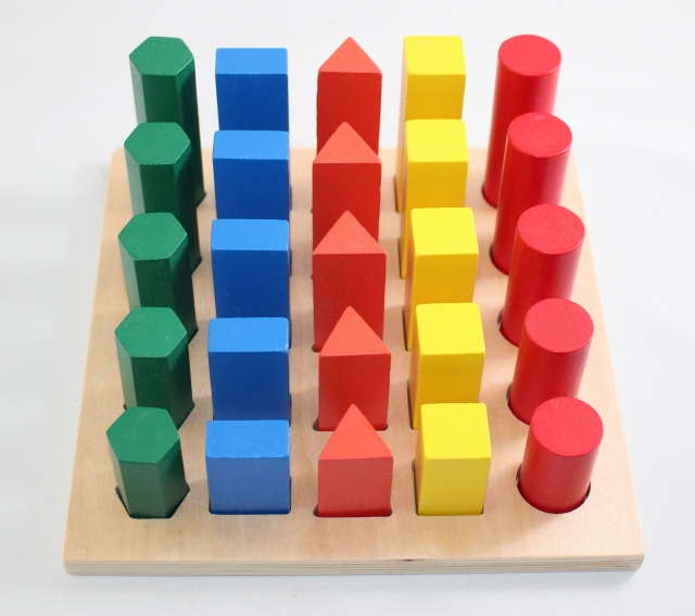 楽天市場】モンテッソーリ 組み立て幾何学立体 Montessori ジオ