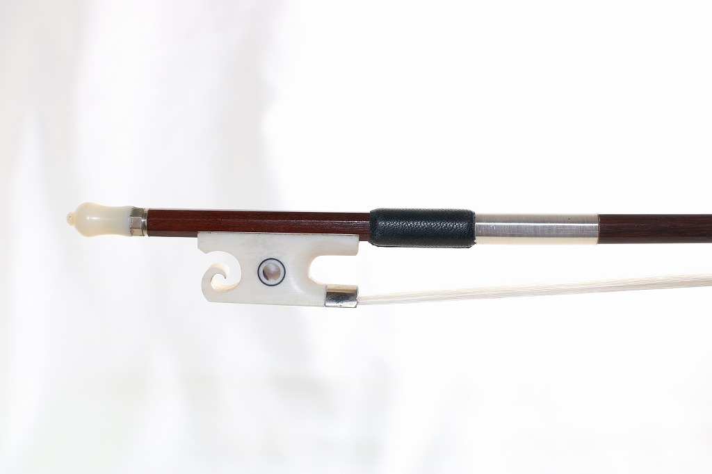 ペーパームーン様　バイオリン　フェルナンブーコ　弓　4/4　シルバー＆シルク ペーパームーン様 バイオリン フェルナンブーコ 弓 4/4 シルバー