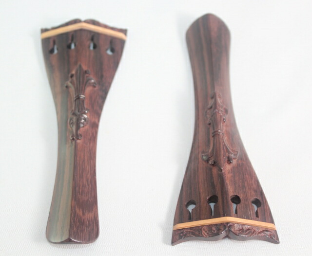 バイオリンパーツ　ツゲ材　彫刻入り　ペグとテールピース バイオリンパーツ ツゲ材 彫刻入り ペグとテールピース バイオリンの