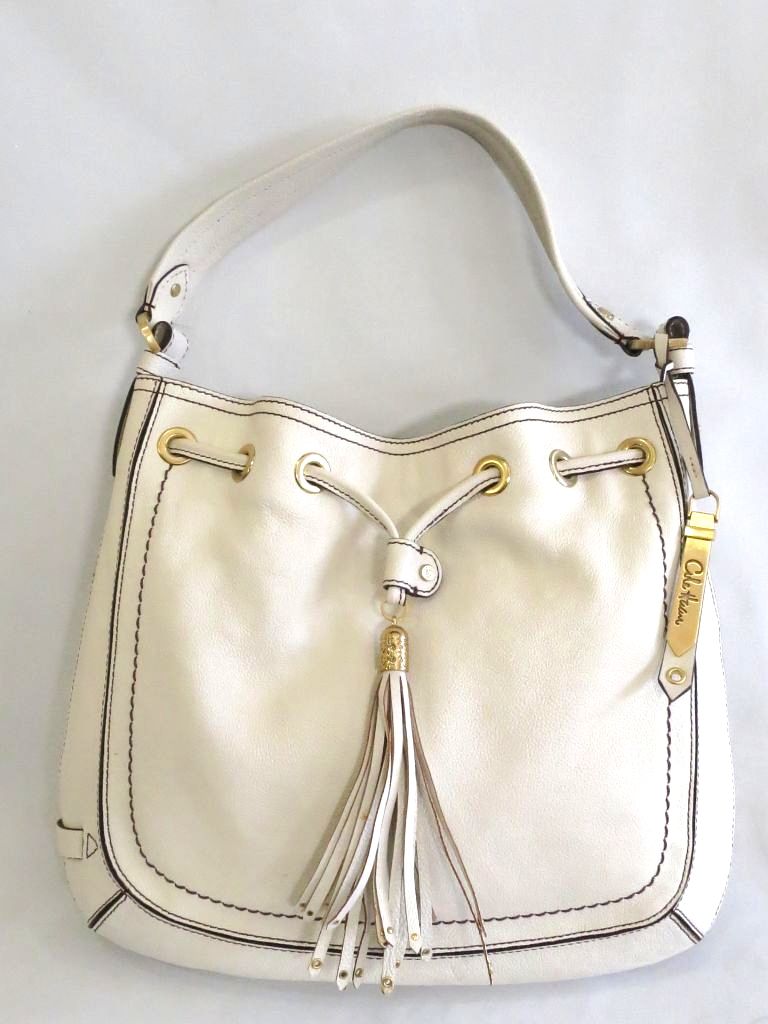【中古】COLE HAAN コールハーン オールレザー　ワンショルダーバッグ　タッセルチャーム オフホワイト ok5016225630