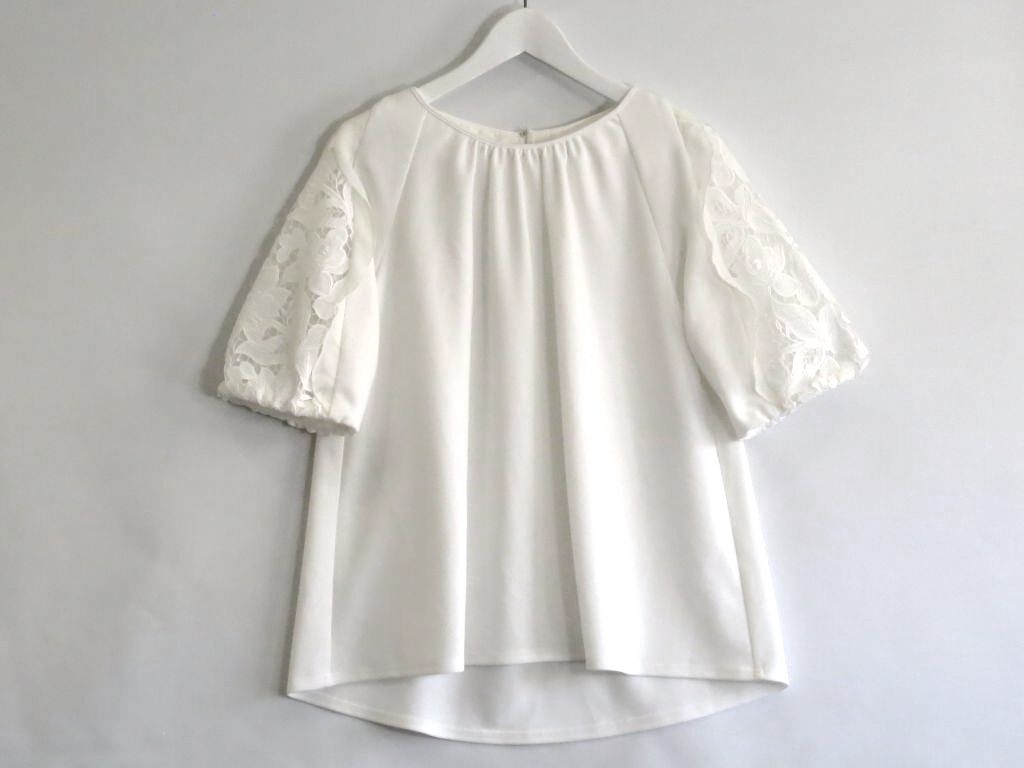 【中古】CHRISCELIN クリスセリーン  袖レースプルオーバー ギュピールレース ポリエステル/ストレッチ  ・40 341-8267 ホワイト sy5206230926