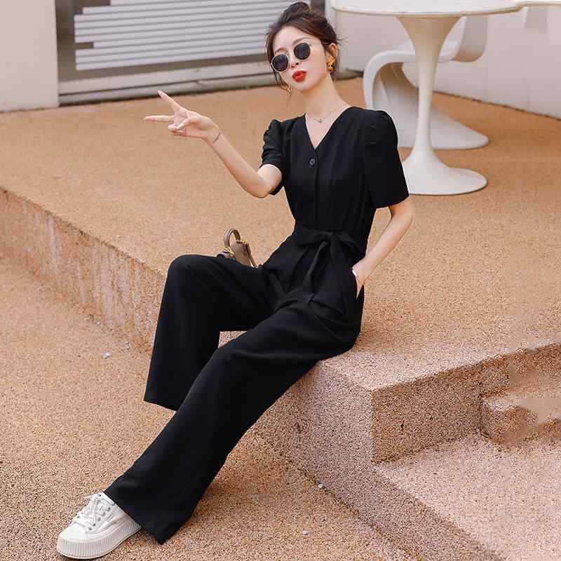 サロペット オールインワン レディース Vネック ワイドパンツ つなぎ パンツ ノースリーブ カシュクール ロングパンツ ハイウエスト ウエストリボン 無地 ブラック 黒 涼しい 接触冷感 薄手 ゆったり 体型カバー 着痩せ 脚長効果 カジュアル きれい｜ビジョンストア