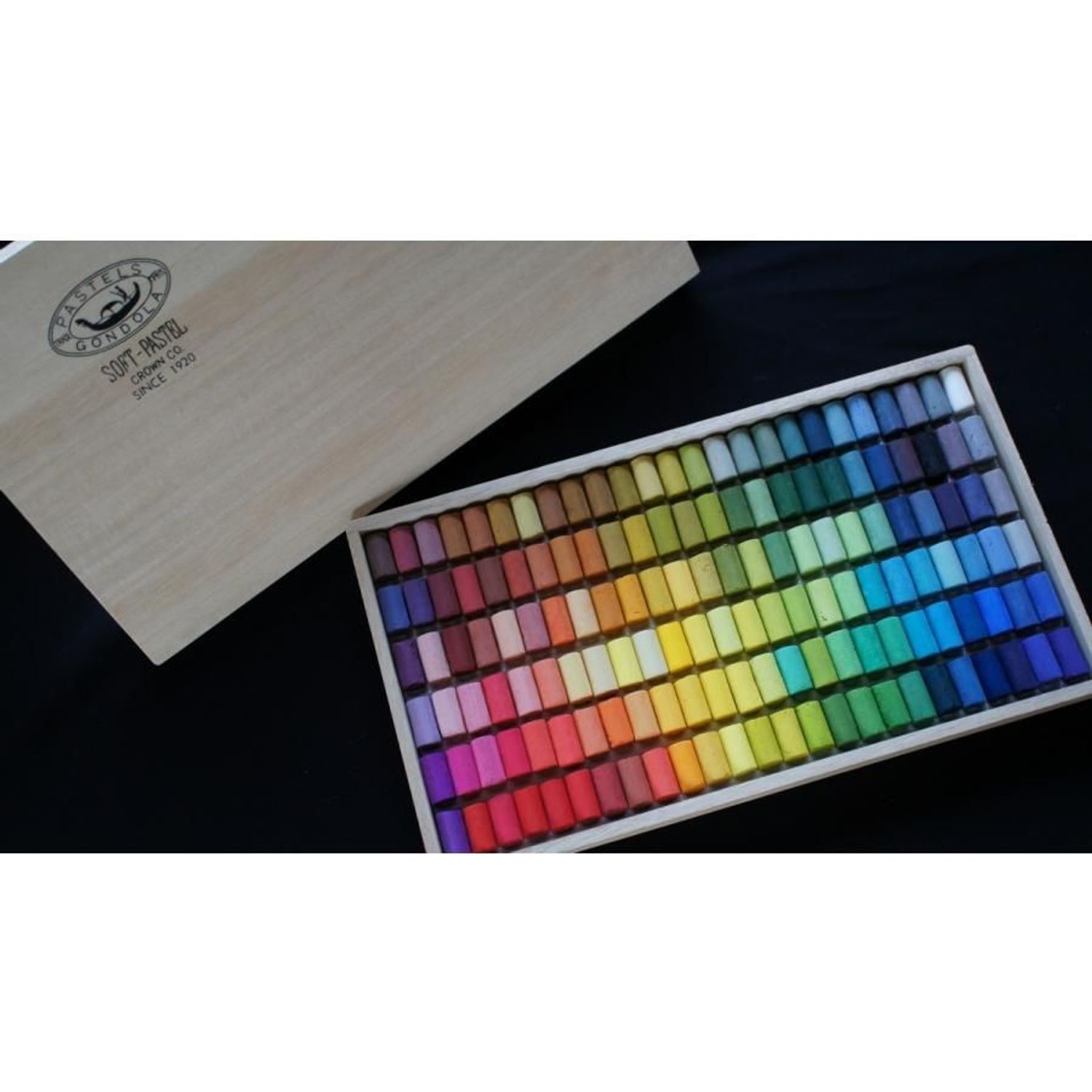王冠化学工業所 ゴンドラパステル 150色セット 07040150｜ビバホーム オンライン 店