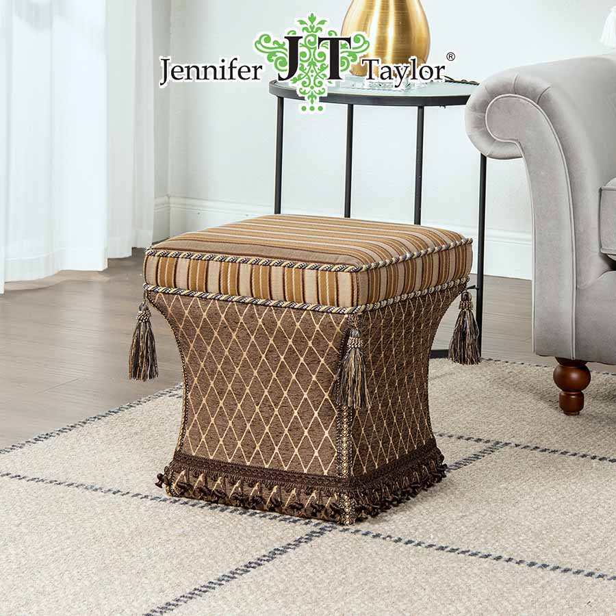 セントマイケル　スツール 2352-63Y1136701.jpg?v=1714094014