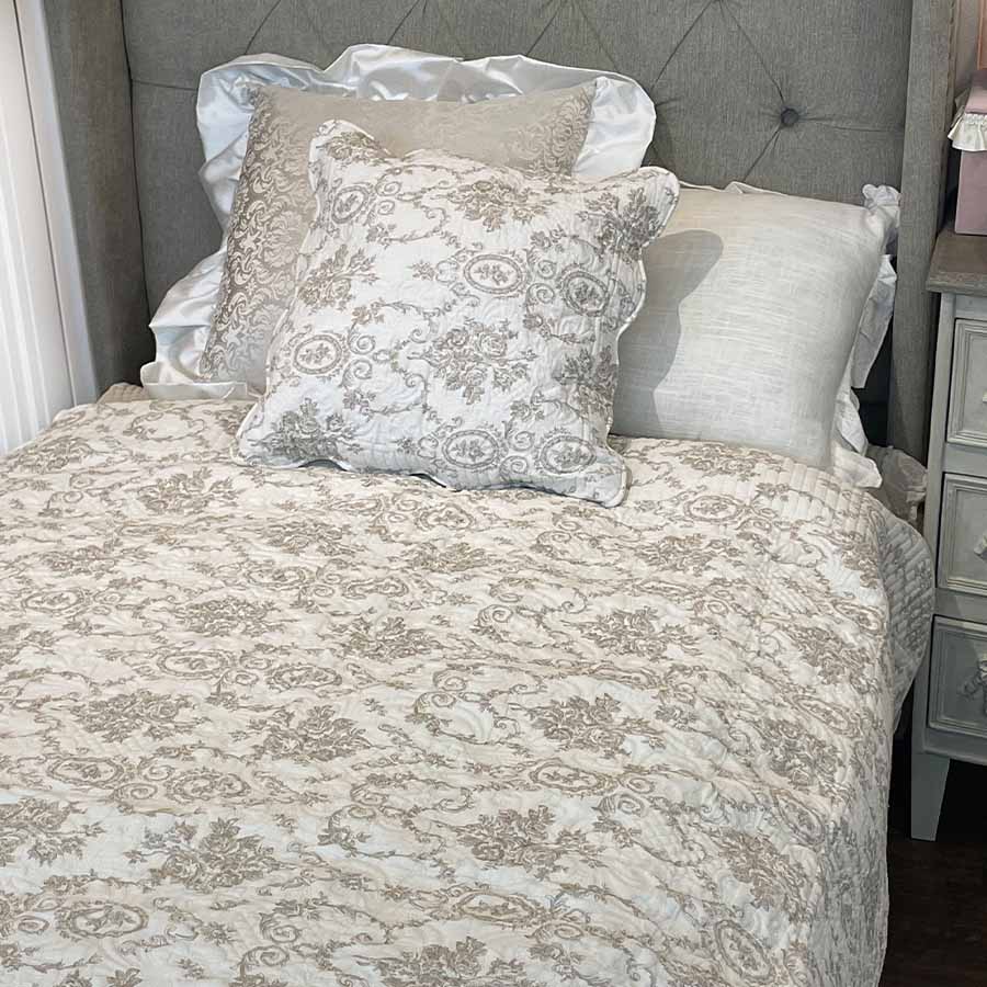 【5％OFFクーポン券｜6日0時～11日1時59分までの継続期間制限事項】3大いさ取りひろげる fina beige フィナベージュキルトシリーズ マルチ取りまかなう 200x250糎 北欧 洗える 臥榻取りまかなう リヴァーシブル
