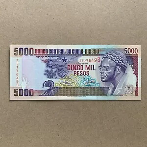 ??ギニアビサウ 5000 ペソ通貨 P 14 1993 地図穀物収穫 aUNC 紙幣