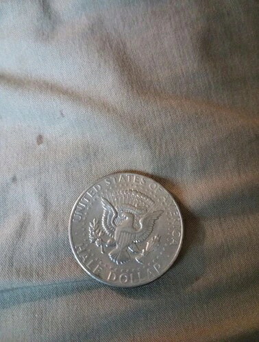 1974年ケネディ50セント硬貨、流通品、ミントマークなし