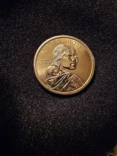 希少な2009年Pサカガウィア金貨（縁に書き込みあり）。状態良好