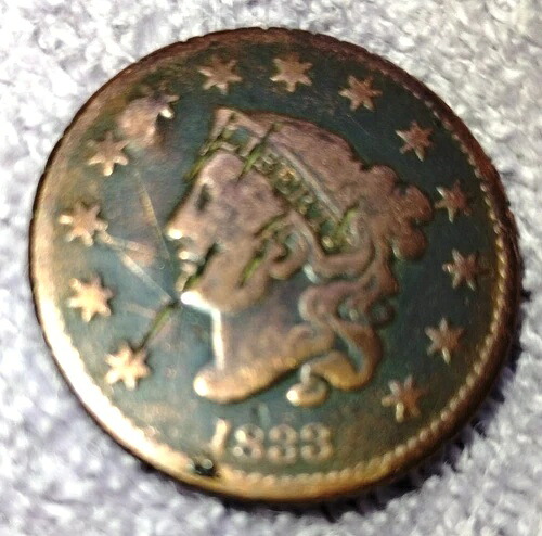 1833年リバティ1セント、13個の星、新品ではない（私が見た限り）、裏面に花輪