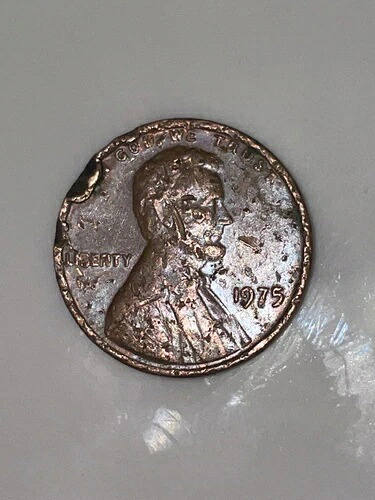1975年リンカーン記念セント銅ペニー、ミントマークおよびプランシェットエラーなし|WORLD RESOURCE【QUEEN店】