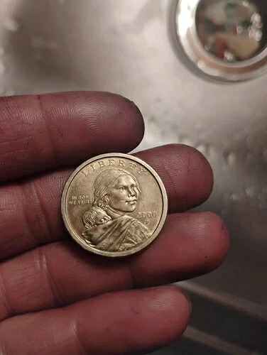 2000 P サカガウィア ドル流通 1 ドル金色米国コイン