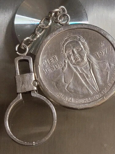 1977年メキシコ シエンペソ銀貨キーホルダー