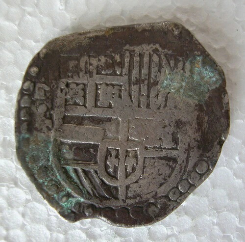 スペイン 1595-1651 純銀 8レアル - おそらく難破船由来だが文書はなし