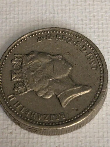 1997年エリザベス2世記念1ポンド硬貨 希少な上下逆さまの誤記