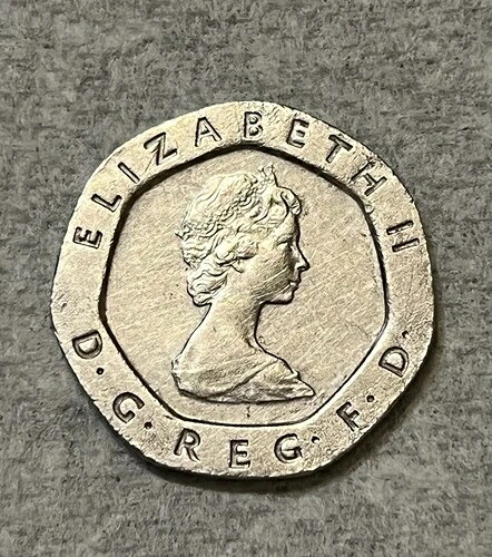 1982年 イギリス女王エリザベス2世 20ペンス硬貨 希少流通硬貨