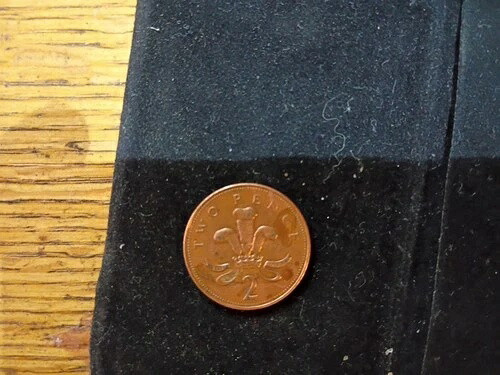 2000年英国エリザベス2世記念2ペンス硬貨、23年