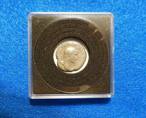 125-128年 ハドリアヌス帝 古代ローマ銀貨 デナリウス 2.8グラム、18mm