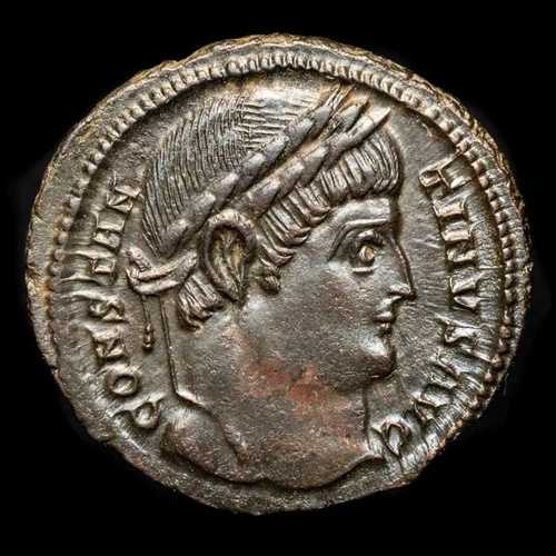 *ルツェルナエ* コンスタンティヌス 1 世 フォリス PROVIDENTIAE AVGG STRE (637) トリーア 310-337 AD