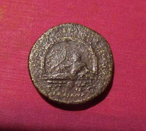 トラヤヌス アクア トライアナ ? セステルティウス川の洞窟の神 西暦 111 年