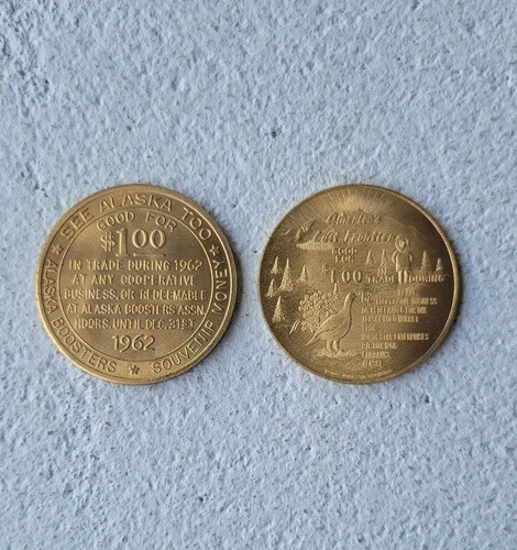 1962 年アラスカ白夜の国/フェアバンクス ノース スター 1 ドル トレード トークン セット 2。画像