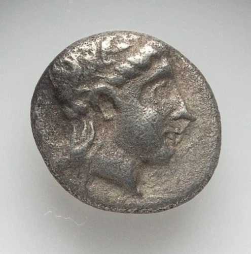カリアの太守ヘカトムヌスと雄牛 NGC ディオボル 古代ギリシャ銀貨 D555