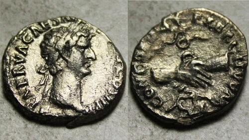 本物の古代ローマ硬貨ネルウァ銀貨デナリウス、握りしめられた鷲の紋章