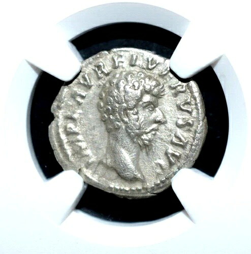 ルシウス・ヴェルス、AD 161-169、AR デナリウス、NGC、ストライク 5/5。-----461------