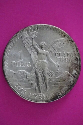 1983年 リベルタッド メキシコ 1オンス 銀貨 本物保証 1 Onza 2383 39,325円