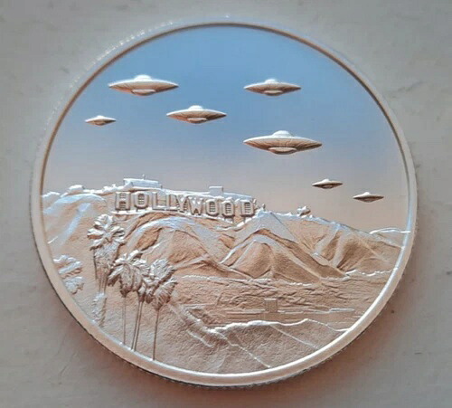 ハリウッド上空のUFO 1オンス .999 純銀