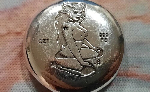 ゴシックチャーム - 1オンス .999 純銀（鋳造） 41,470円