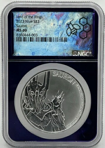 2023年 ニウエ 1オンス シルバー ロード・オブ・ザ・リング サウロン - NGC MS69 トレーダービー パープルコア