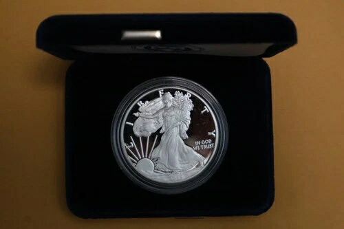 2019-S アメリカンシルバーイーグルプルーフ1オンスコイン（ケース付き） 41,470円