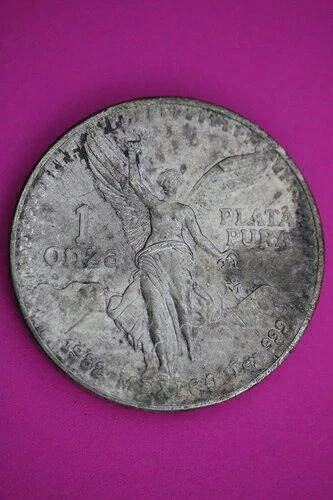 1982年 リベルタッド メキシコ 1オンス 銀貨 本物保証 1 Onza 2451|WORLD RESOURCE【QUEEN店】