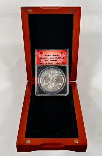 2011 年 1 ドル シルバー アメリカン イーグル、ANACS により MS-70 と評価、初リリース 25 周年。