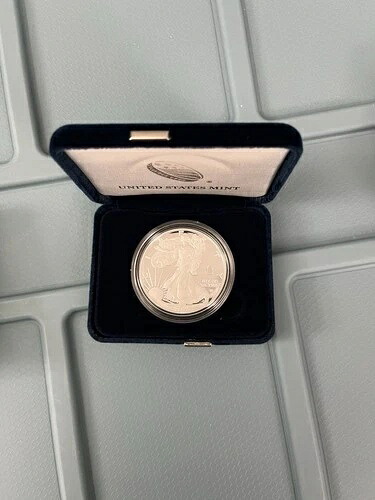 250周年記念、米海兵隊1オンス銀アメリカンイーグル、新品入荷！ 58,080円