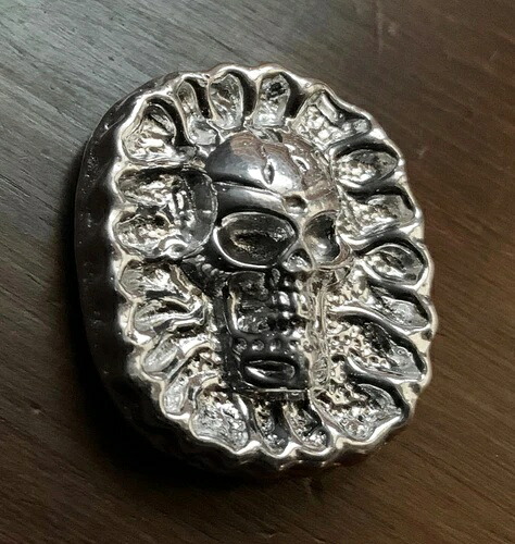 Viking Bullion の 3.24 オンス 装飾縁取りの鋳造シルバー スカル - ユニーク!