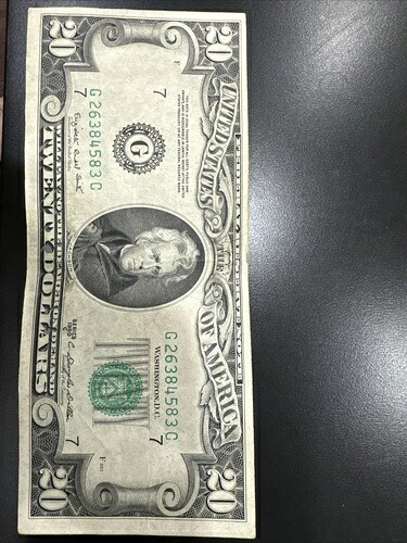 ずれている $20