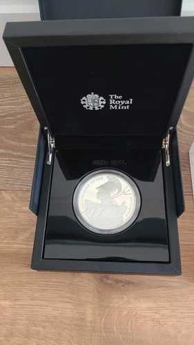 2015年 ブリタニア王立造幣局 5オンス銀貨 プルーフコイン（箱・CofA付き）