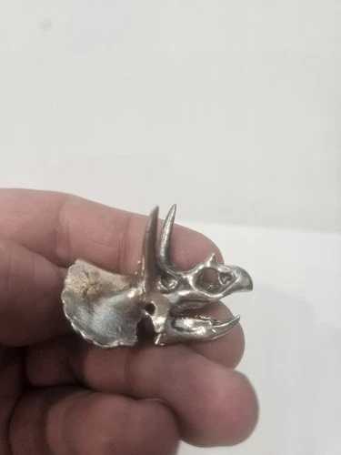 5+ TROY OZ トリケラトプス スカル ハンドポア 3D フィギュア 99.9% 純銀